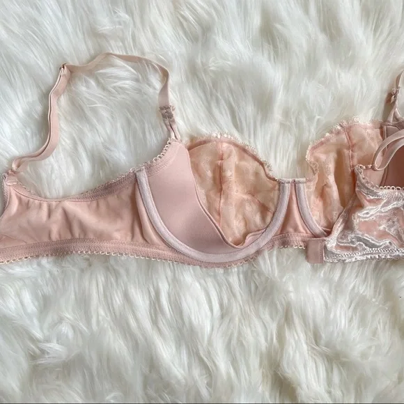 Velour Victoria’s Secret Bra - Picture 8 of 9